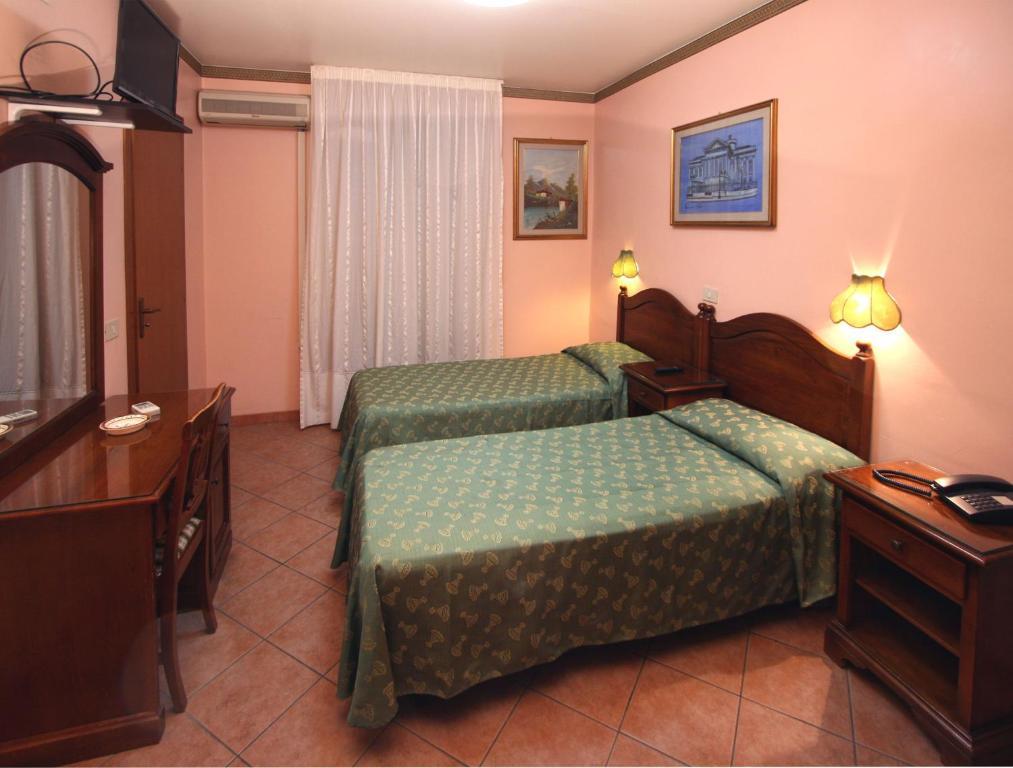 Hotel Cortese Palermo Oda fotoğraf